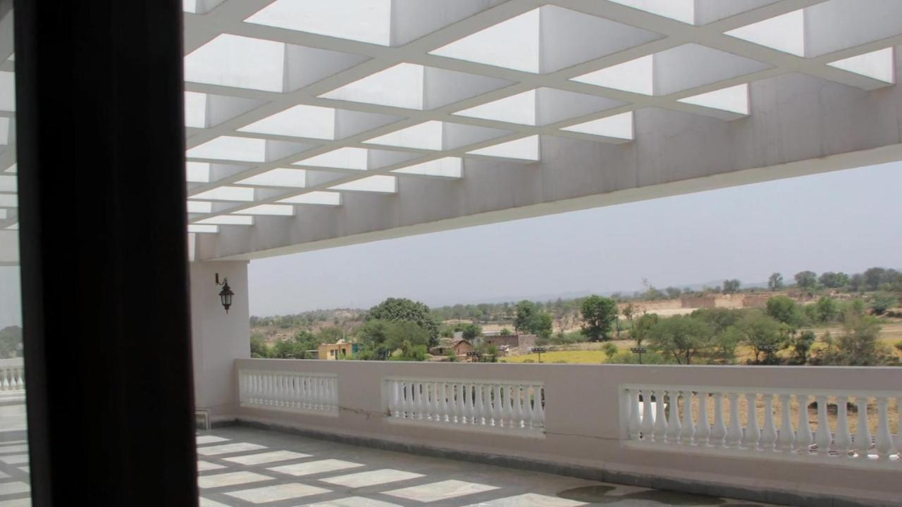 Hotel 17 Miles Jammu Exterior foto