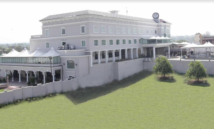 Hotel 17 Miles Jammu Exterior foto