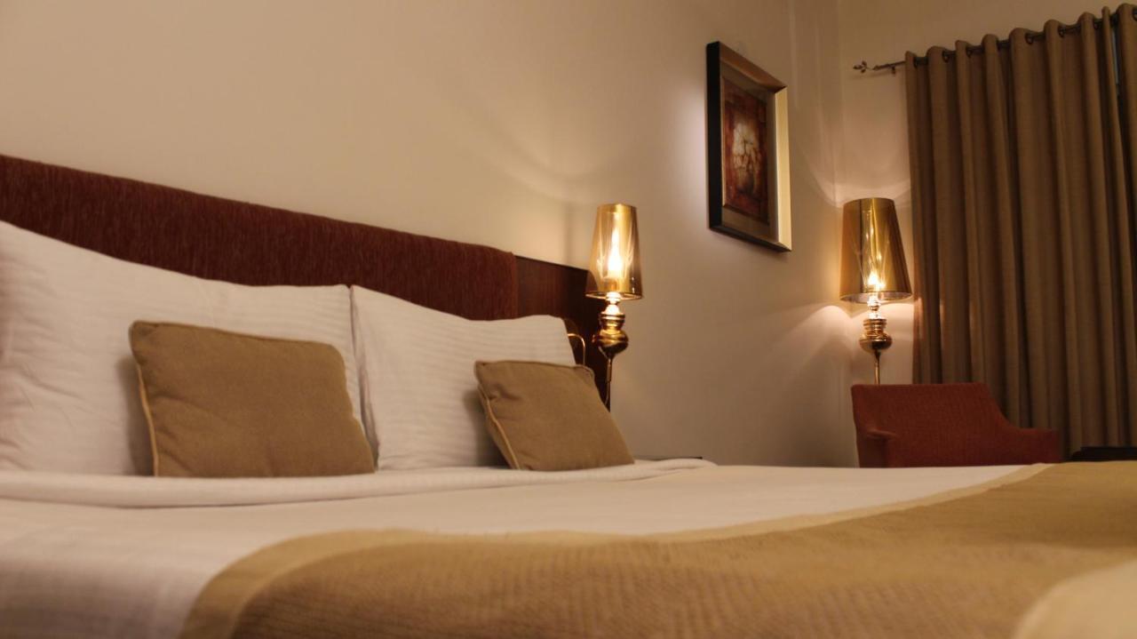 Hotel 17 Miles Jammu Exterior foto